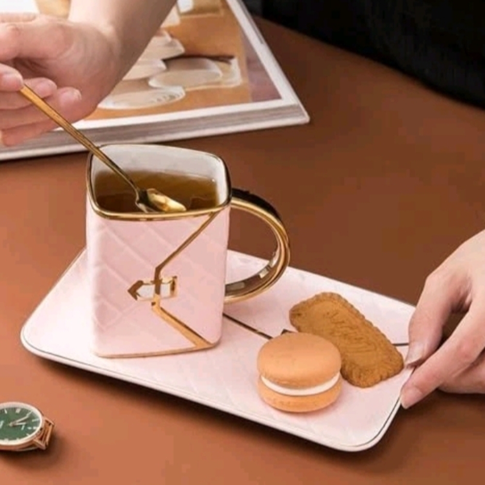 Brand New Elegant Pink Ceramic Handbag Set for Coffee or Tea